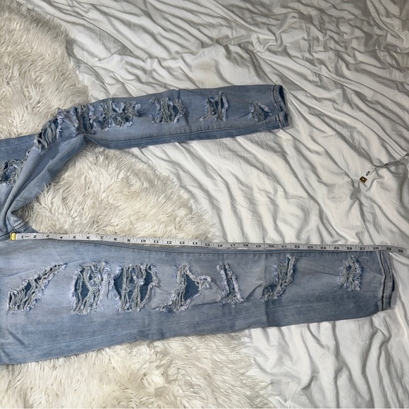 Almost Famous | Distressed Light Wash Low Rise Double Button Skinny Jean Jegging - Picture 9 of 11